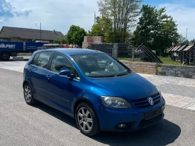Gebraucht VW Golf IV 96 PS (70 kW) 2005 Blau Kleinwagen