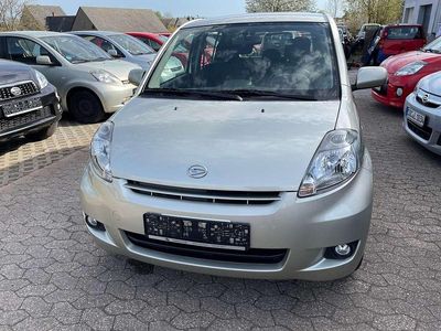 Gebraucht Daihatsu Sirion 91 PS (66 kW) 2011 Champagner perleffekt Kleinwagen