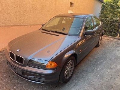 BMW 318