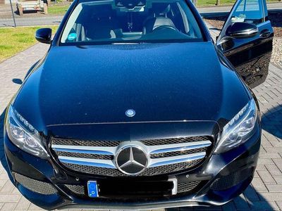Gebraucht Mercedes C220 Exclusive 170 PS (125 kW) 2015 Schwarz Limousine