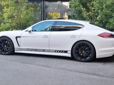 Gebraucht Porsche Panamera 4 300 PS (220 kW) 2010 Weiß Kleinwagen
