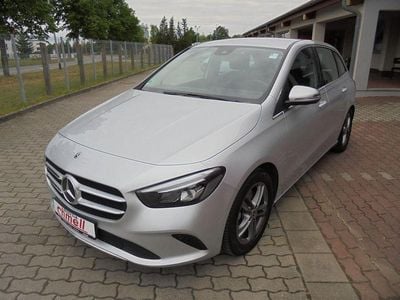 Mercedes B220