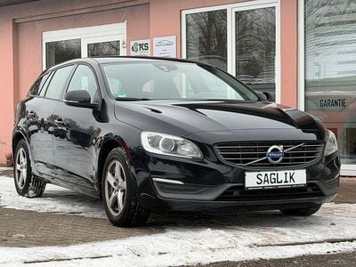 Gebraucht Volvo V60 Kinetic 114 PS (83 kW) 2015 Schwarz Kombi