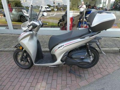 Honda e