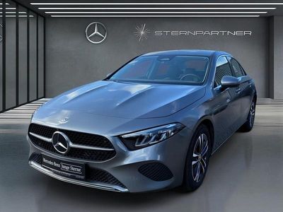 Gebraucht Mercedes A180 Progressive 136 PS (100 kW) 2025 Metalliclack mountaingrau Limousine