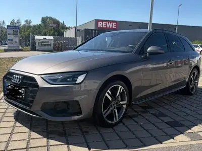 Gebraucht Audi A4 Sport 204 PS (150 kW) 2021 Grau Kombi