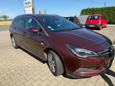 Gebraucht Opel Astra Dynamic 136 PS (100 kW) 2018 Braun Kombi