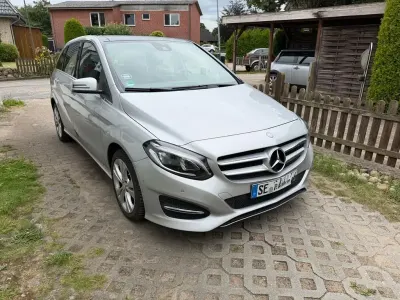 Gebraucht Mercedes B220 177 PS (130 kW) 2016 Silber Kleinwagen
