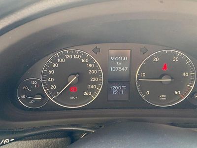 Mercedes C200