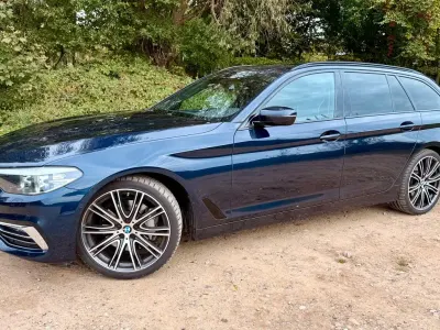 Gebraucht BMW 530 Luxury Line 252 PS (185 kW) 2018 Blau Kombi