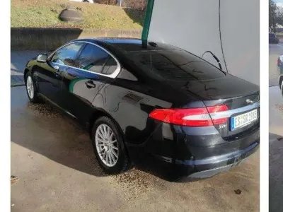 Gebraucht Jaguar XF 190 PS (139 kW) 2012 Schwarz Limousine