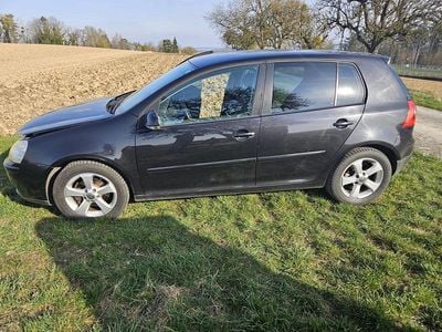 Gebraucht VW Golf V 101 PS (74 kW) 2005 Schwarz Kleinwagen