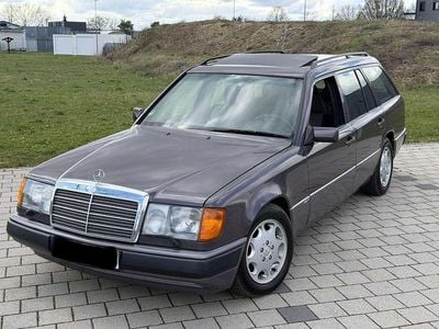 Usata Mercedes E320 Sportline 220 CV (161 kW) 1992 Grigio Station wagon