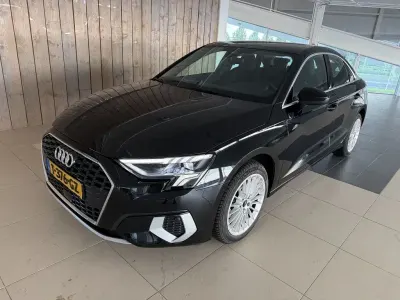 Gebraucht Audi A3 Sport 110 PS (80 kW) 2023 Schwarz Limousine