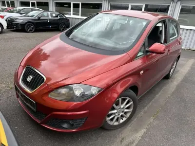 Gebraucht Seat Altea Style 125 PS (91 kW) 2010 Rot Limousine