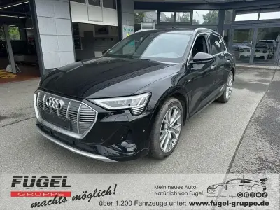 Gebraucht Audi e-tron S-Line 300 kW (408 PS) 2022 Brillantschwarz SUV