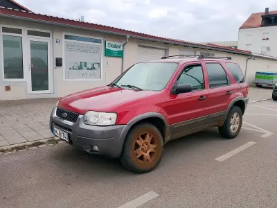 Gebraucht Ford Maverick XLT 197 PS (144 kW) 2003 Rot SUV