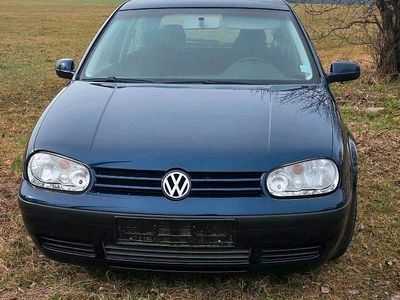 Gebraucht VW Golf IV 75 PS (55 kW) 2002 Blau Kleinwagen