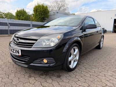 Usata Opel Astra GTC Sport 105 CV (77 kW) 2005 Nero
