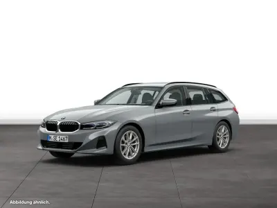 Gebraucht BMW 330 258 PS (189 kW) 2025 Skyscraper grau metallic Kombi