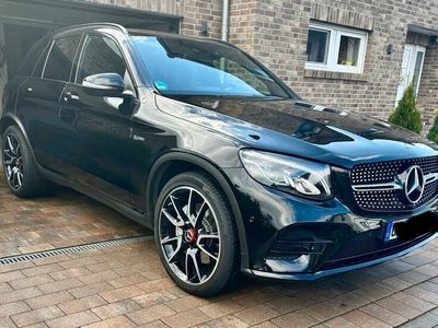 gebraucht Mercedes GLC43 AMG AMG Night Paket 8-fach bereift Top Zustand