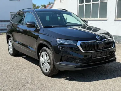 Gebraucht Skoda Karoq Selection 150 PS (110 kW) 2025 Schwarz SUV