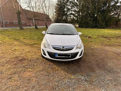 Weiß Gebraucht 2011 Opel Corsa Kombi | 1.190 € (Superpreis)