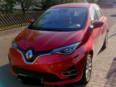 Usata Renault Zoe Experience 100 kW (136 CV) 2020 Rosso Utilitaria