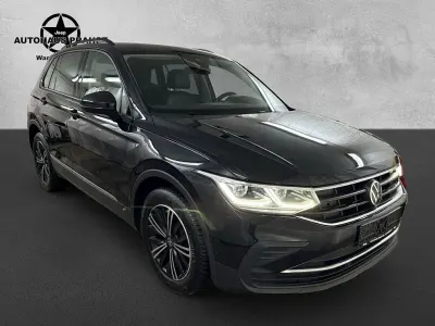 Gebraucht VW Tiguan 150 PS (110 kW) 2023 Deep black perleffekt (metallic) SUV