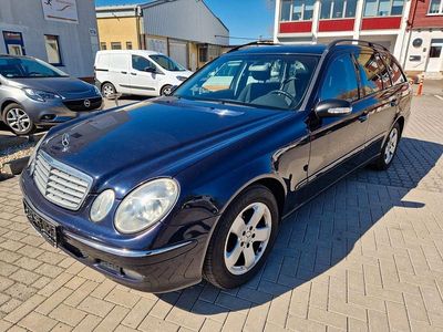 Usata Mercedes 220 150 CV (110 kW) 2005 Nero Station wagon