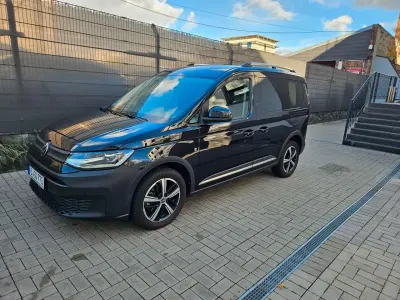 Gebraucht VW Caddy PanAmericana 114 PS (83 kW) 2023 Schwarz Van / Kleinbus