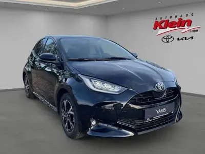 Gebraucht Toyota Yaris Comfort 116 PS (85 kW) 2025 Black mica Kleinwagen