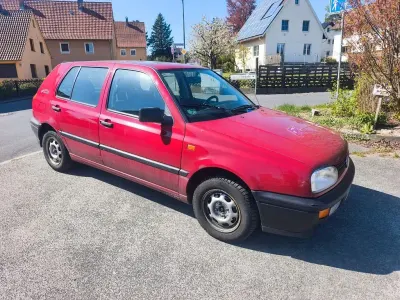 Brugt VW Golf III 60 HK (44 kW) 1994 Rød Sedan