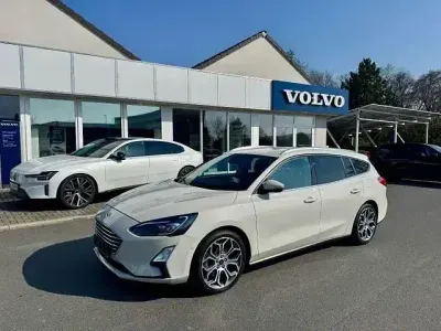 Usata Ford Focus Titanium 150 CV (110 kW) 2019 Bianco Station wagon