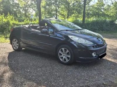 Gebraucht Peugeot 207 CC Filou 120 PS (88 kW) 2009 Schwarz Cabrio