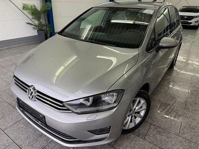 Silber Gebraucht 2015 VW Golf Sportsvan LOUNGE Van / Kleinbus | 10.770 € (Fairer Preis)