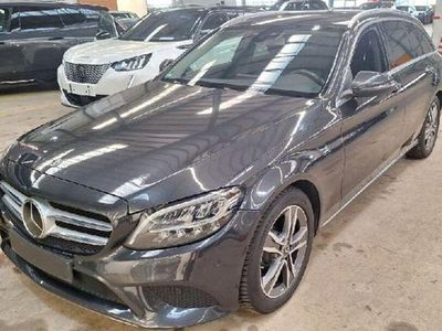 Gebraucht Mercedes C220 Avantgarde 194 PS (142 kW) 2020 Grau Kombi