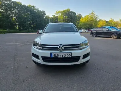 Gebraucht VW Touareg 245 PS (180 kW) 2012 Weiß SUV