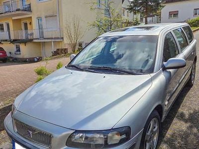 Gebraucht Volvo V70 Comfort 170 PS (125 kW) 2002 Silber Kombi