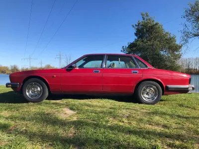 Używany Jaguar XJ6 200 KM (147 kW) 1993 Czerwony Sedan/Limuzyna