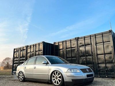 Second-hand VW Passat 131 CP (96 kW) 2000 Argintiu Berlinǎ