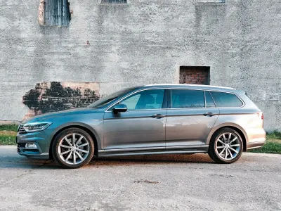 Gebraucht VW Passat R-line 239 PS (175 kW) 2017 Grau Kombi
