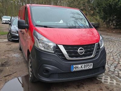 Gebraucht Nissan NV300 125 PS (91 kW) 2019 Rot Van