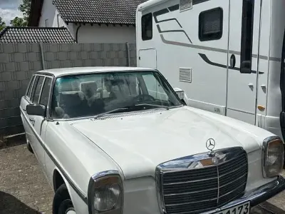Gebraucht Mercedes W115 120 PS (88 kW) 1976 Weiß Limousine