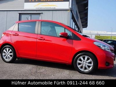 Gebraucht Toyota Yaris Edition 99 PS (72 kW) 2013 Rot Kleinwagen
