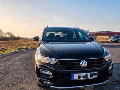 Second-hand VW T-Roc United 150 CP (110 kW) 2020 Negru SUV