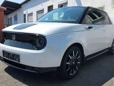 Gebraucht Honda e Advance 113 kW (154 PS) 2020 Platinum white p. Kleinwagen