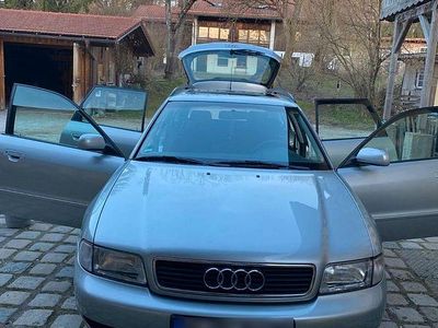 Second-hand Audi A4 125 CP (91 kW) 1996 Argintiu Break