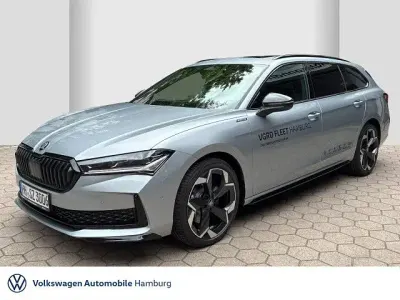 Gebraucht Skoda Superb SportLine 193 PS (141 kW) 2026 Silber Kombi