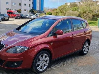 Gebraucht Seat Altea Stylance 160 PS (117 kW) 2009 Rot Kombi